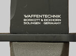 3-b1693_3.jpg